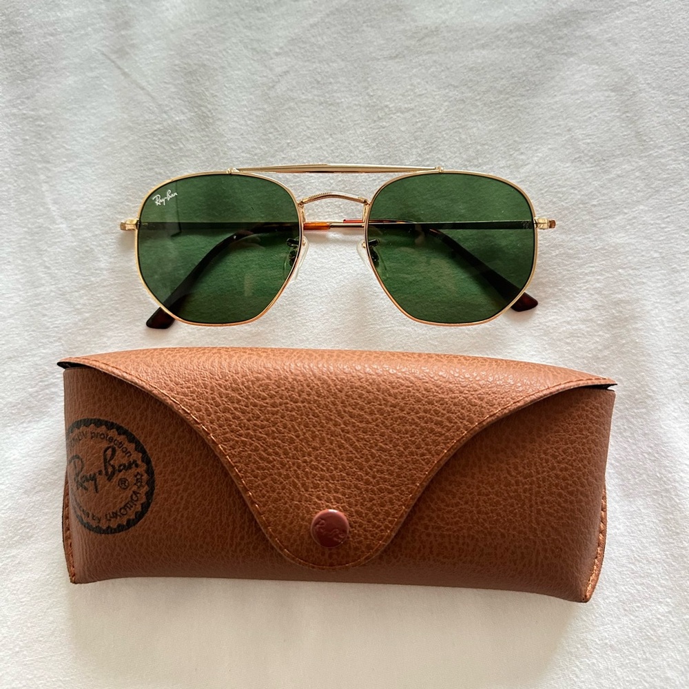 Green lenses/gold Raybans
